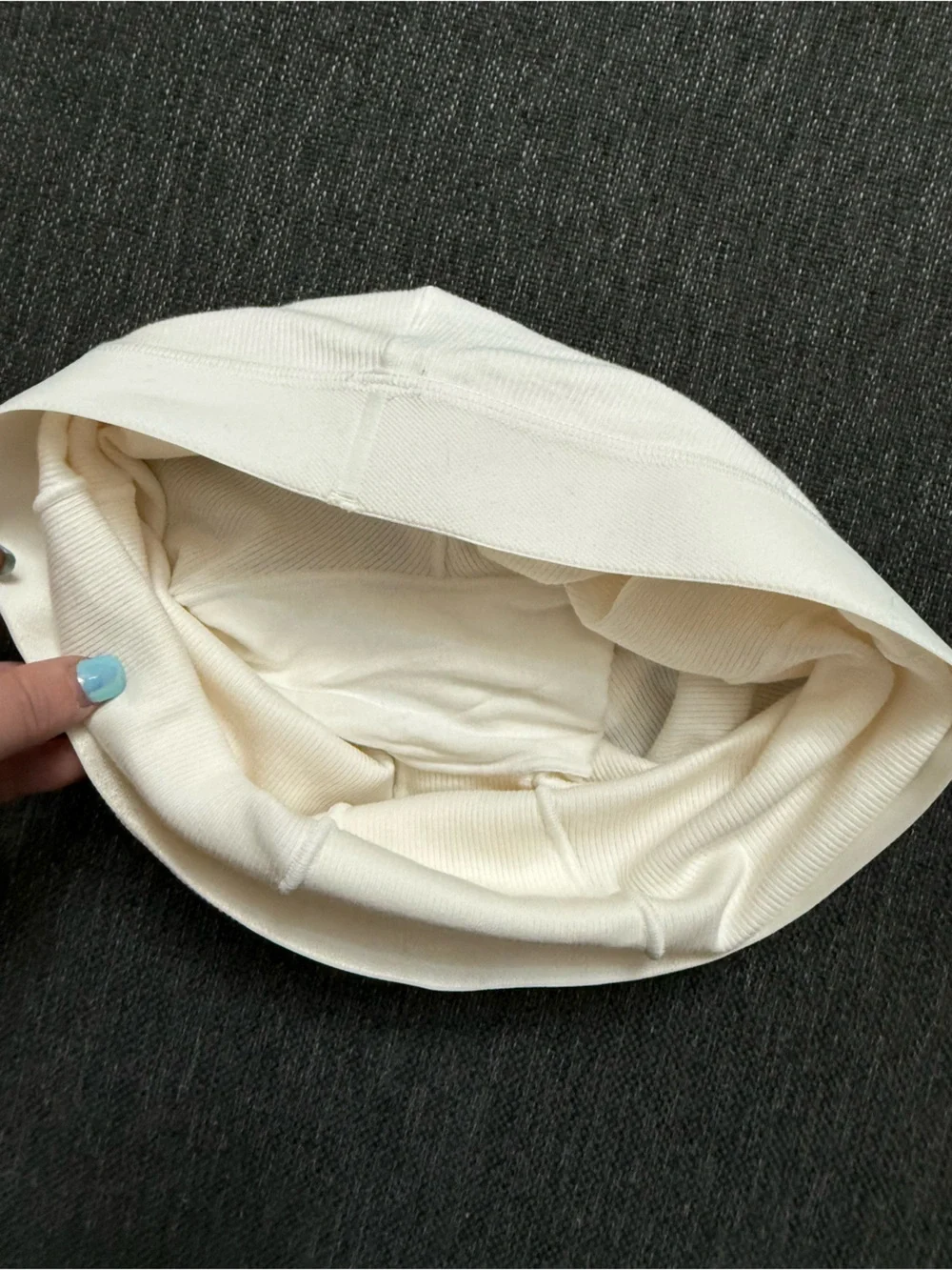 Aritzia soft white